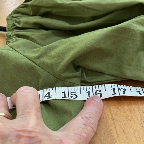 Abercrombie & Fitch Sweetheart Neckline Cropped Short Puffed Sleeve Top - Picture 8 of 9